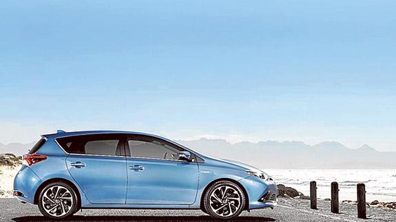 Toyota renueva el Auris, su familiar compacto