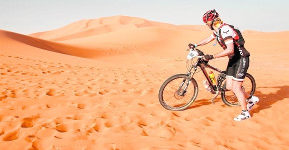 Antonio Lledó participó en la Titan Desert de 2014.
