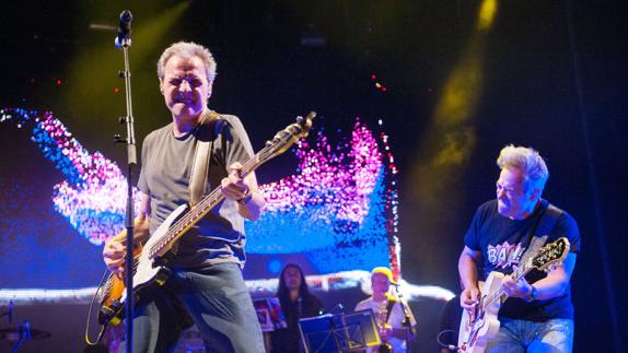 Hombres G durante su último concierto en Murcia. 