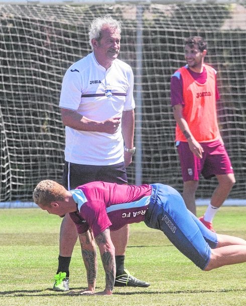 Vidal, en su primera sesión, junto a Jaime Moreno. 