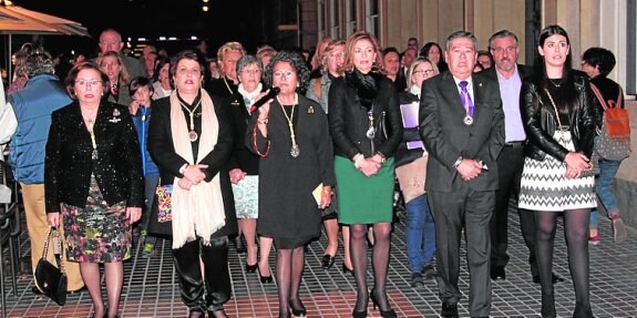 Acto de entrega de distinciones por parte de la agrupación.
