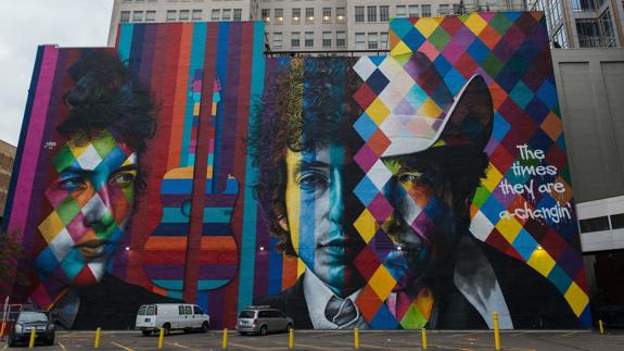 Uno de los murales realizados por Eduardo Kobra, en Minnesota.