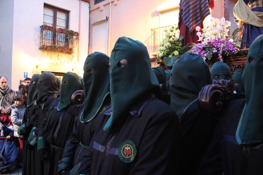 Procesión María al pie de la cruz
