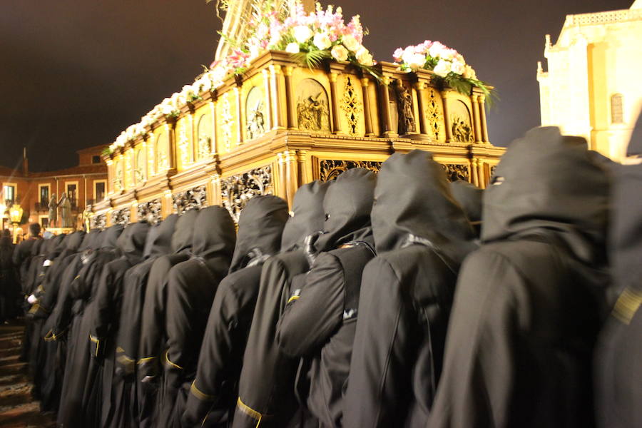 Procesión del Santo Entierro