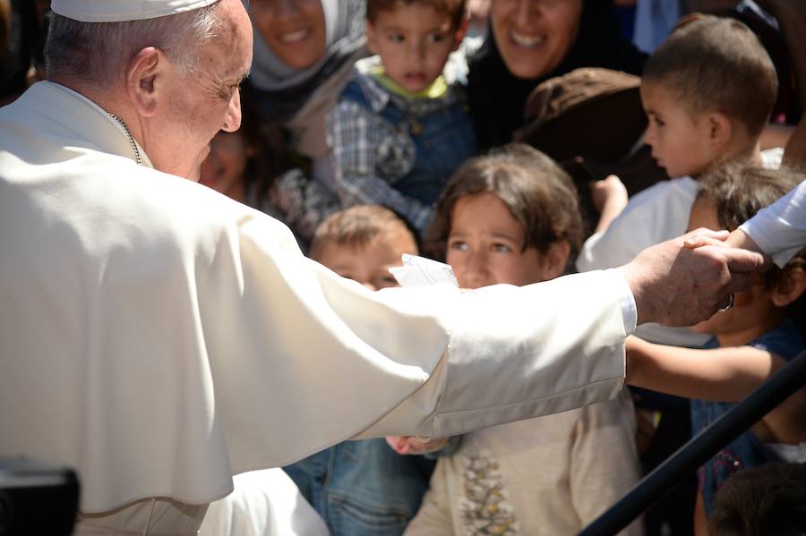 El Papa, con Lesbos