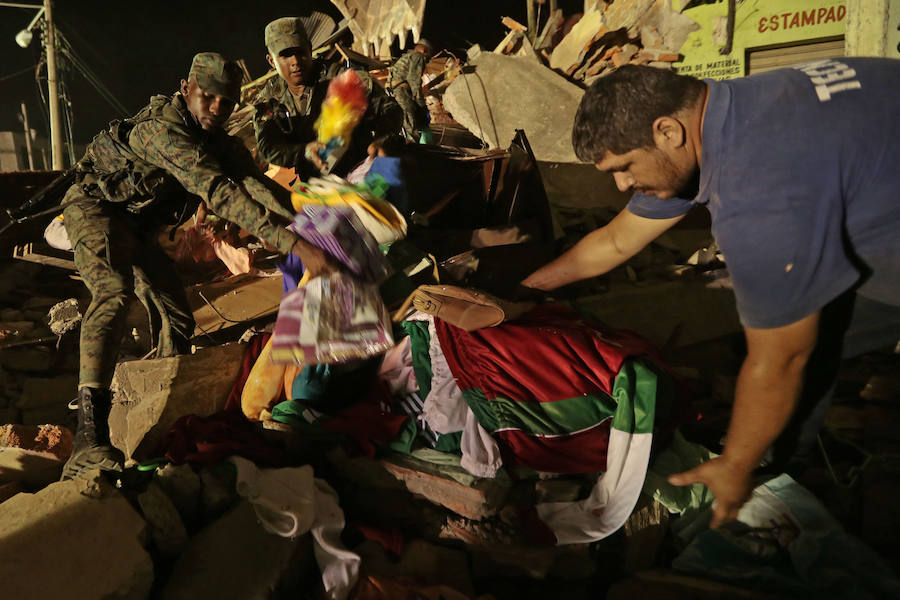 Ecuador, un país desolado tras el peor terremoto en décadas