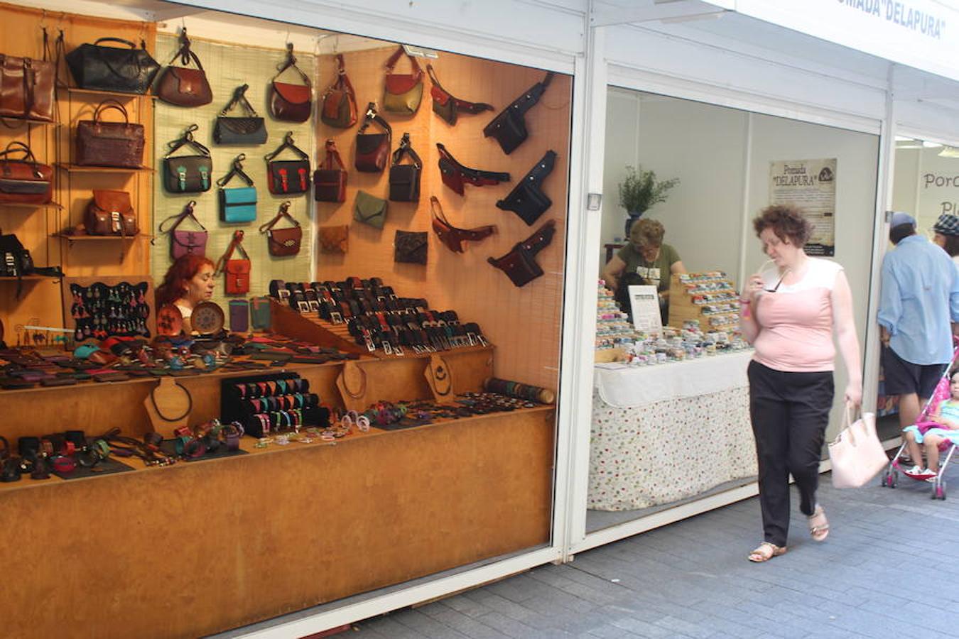 La artesanía inunda el centro de León