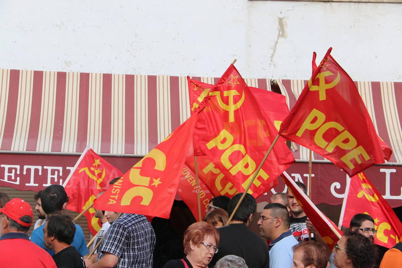 Ciñera sale a la carretera en defensa de la minería