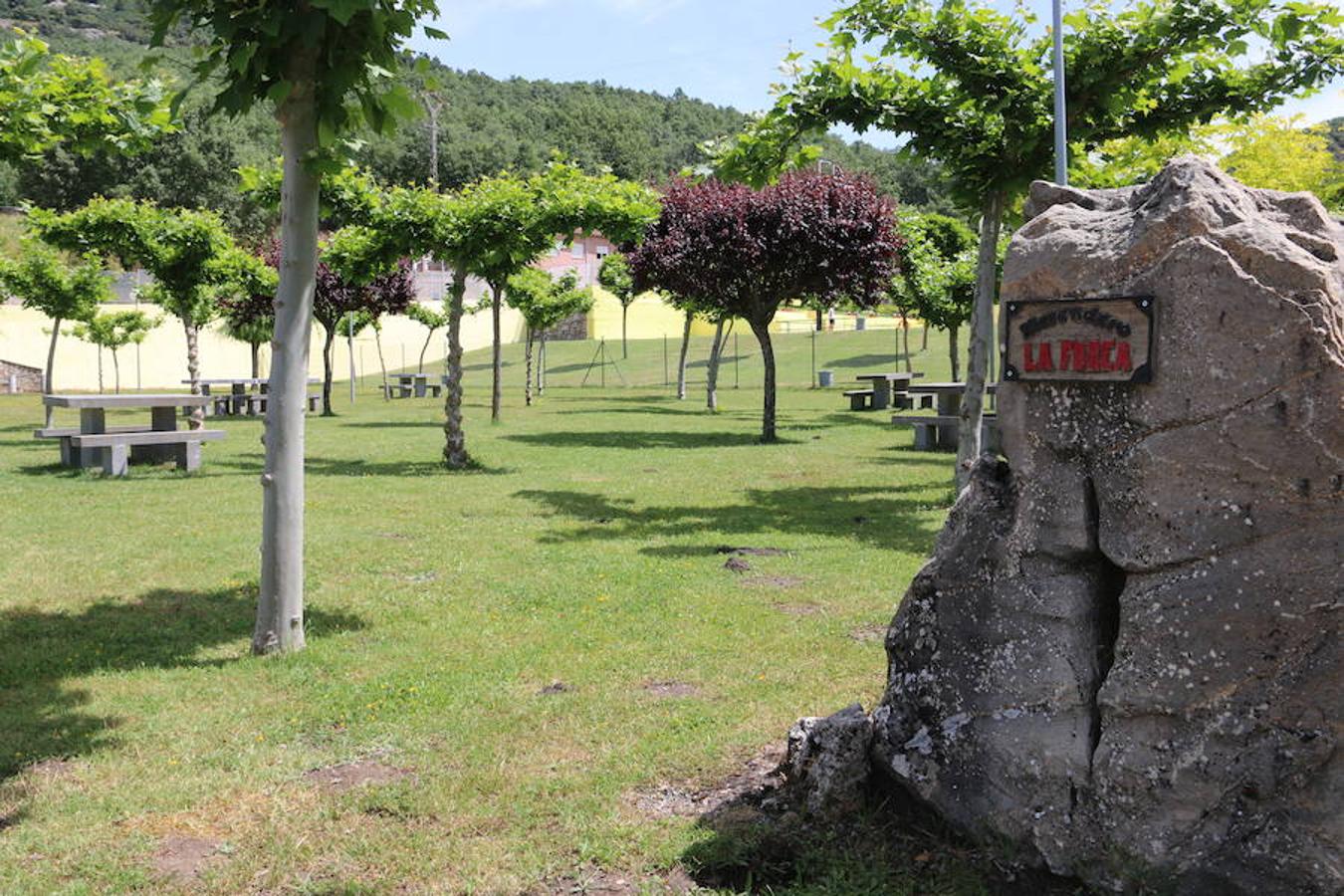 Un oasis entre montañas