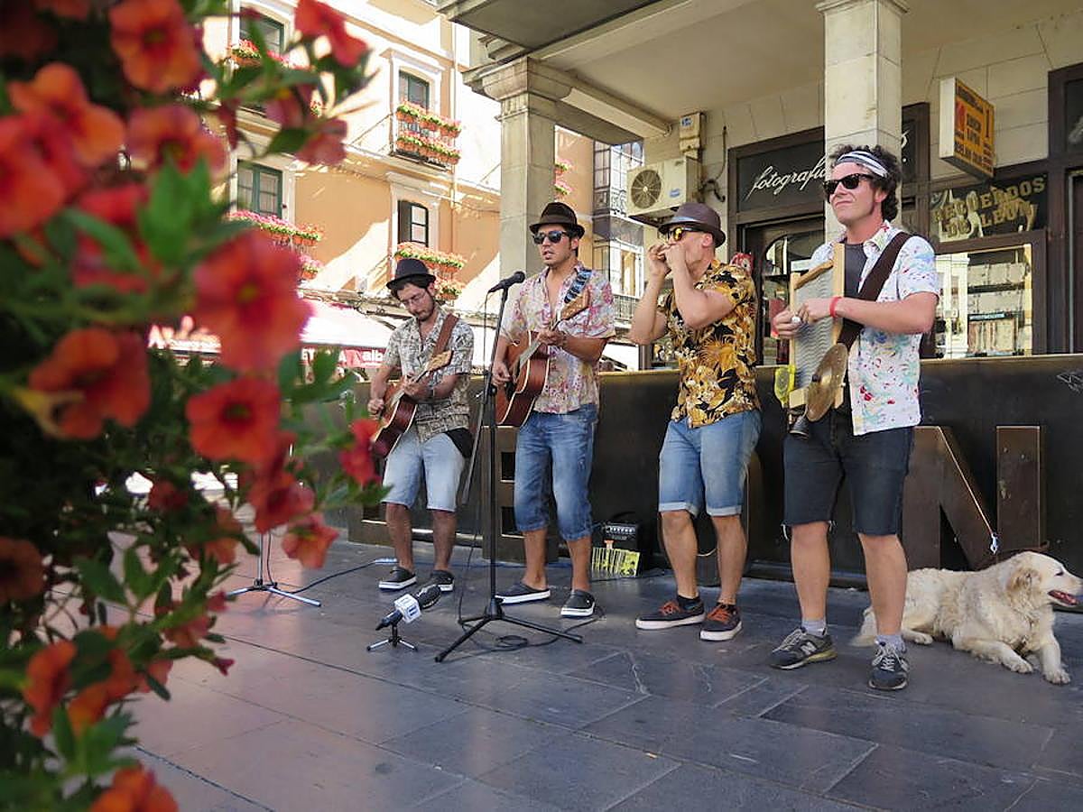 Los Blues Lee &#039;hacen el gamberro&#039; en León