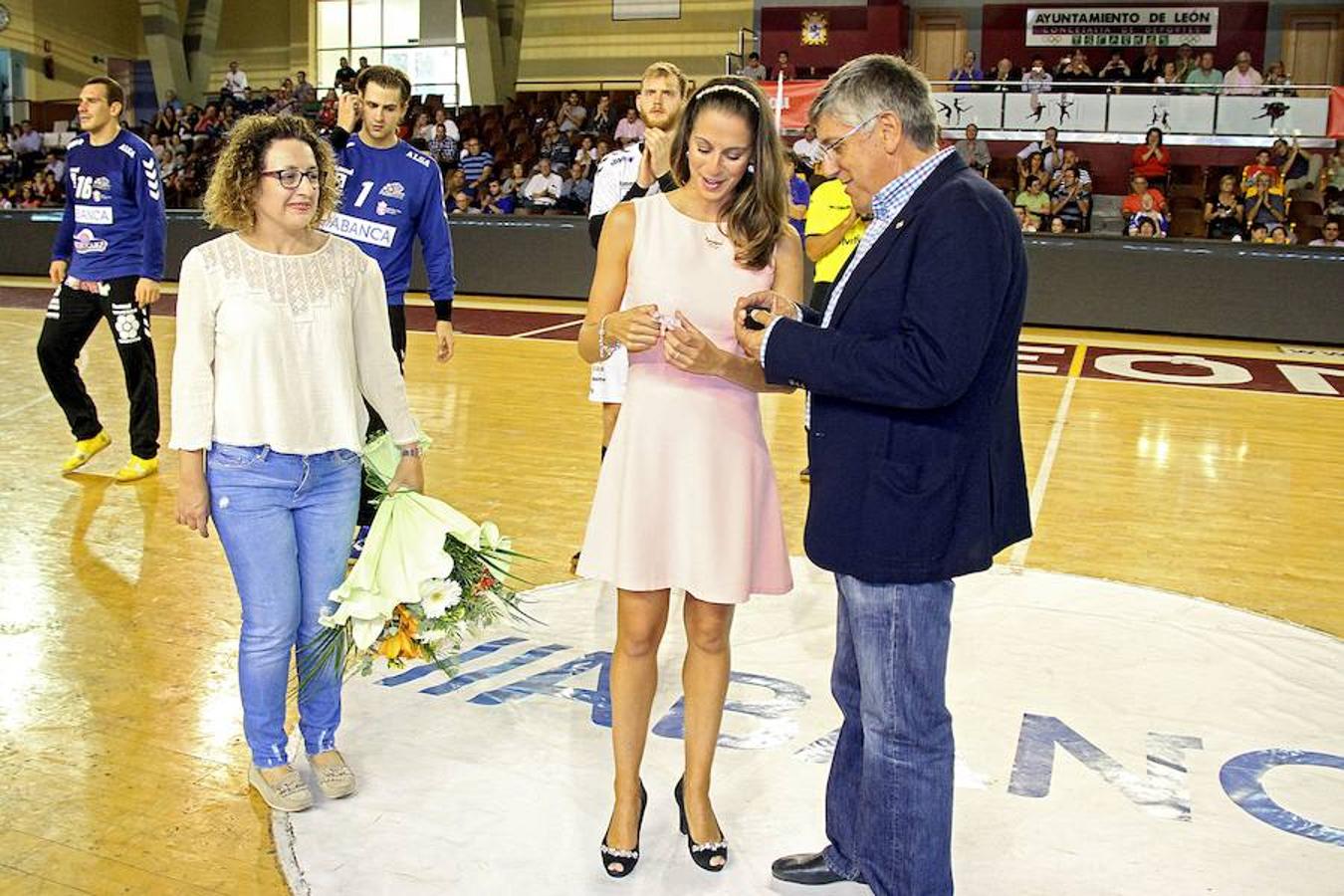 Victoria y homenaje en el municipal