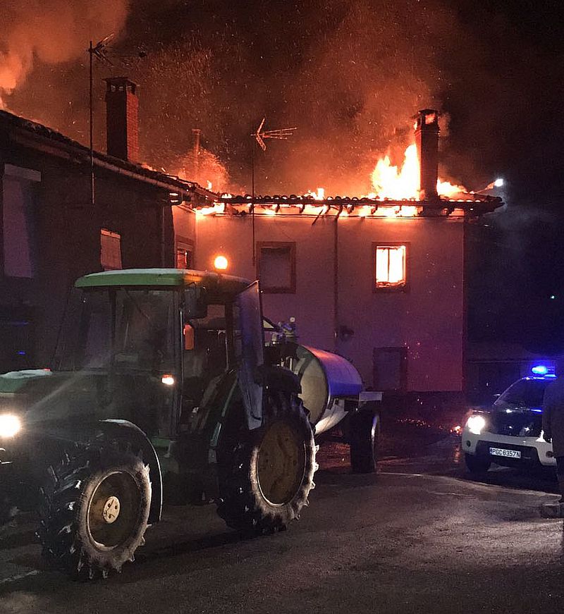 Fuego en La Losilla