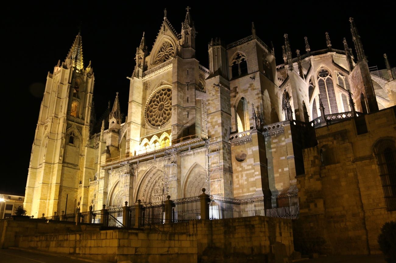 La Pulchra, en la noche
