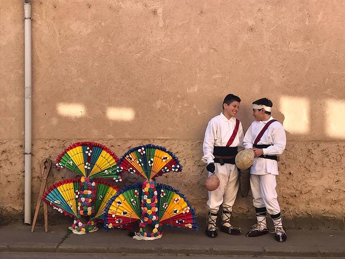 Los guirrios las lían en Llamas