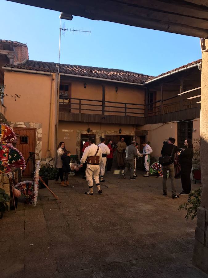 Los guirrios las lían en Llamas