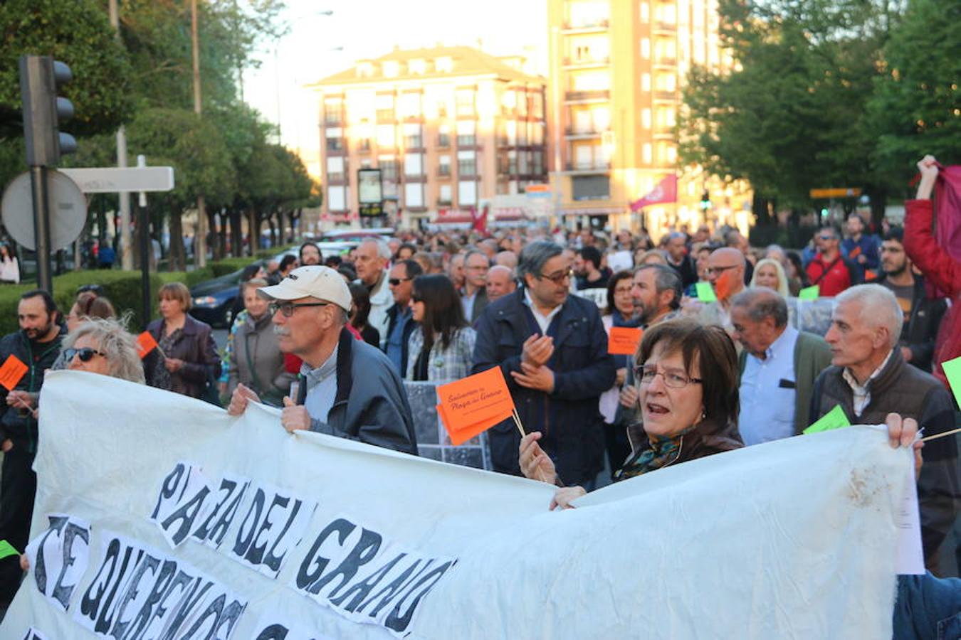 «Guardianes de la Plaza del Grano»