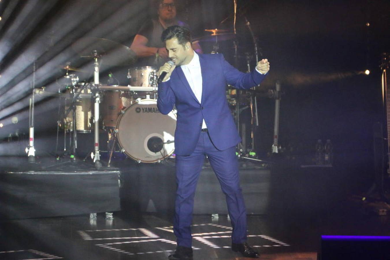 David Bustamante enamora al Auditorio de León