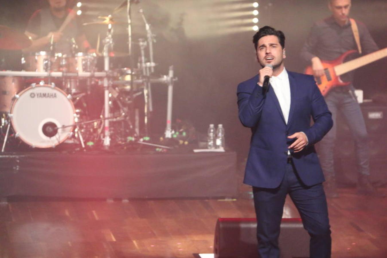 David Bustamante enamora al Auditorio de León