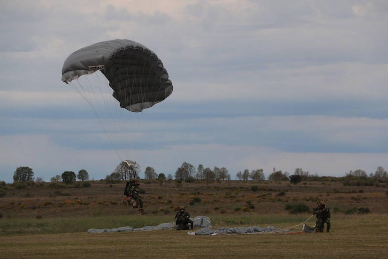 Paracaidistas de élite (II)