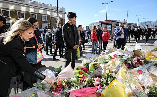 Homenaje a las víctimas del atentado de Londres.