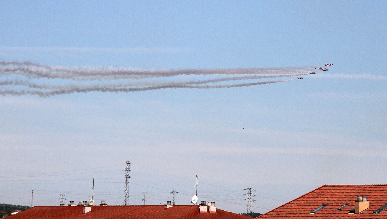 La Base Aérea de la Virgen del Camino acoge a los aviones que este domingo formarán parte de la exhibición aérea con motivo del XXV aniversario de la base aérea de la Virgen del Camino