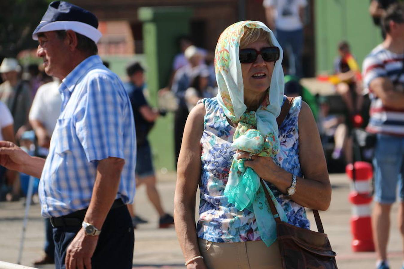 Ambiente durante la jornada de exhibición aérea