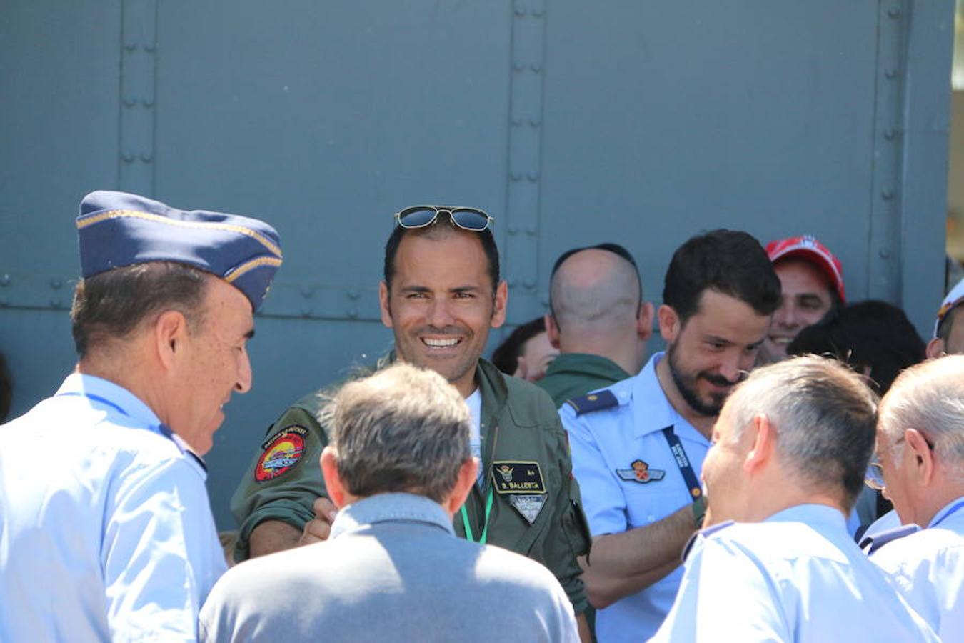 Ambiente durante la jornada de exhibición aérea