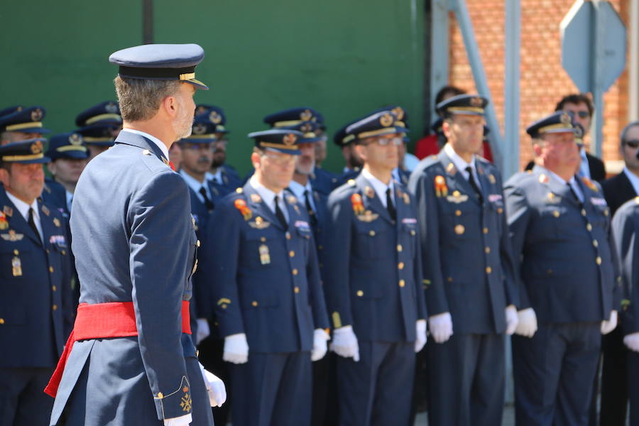 El Rey visita la Academia Básica del Aire (II)