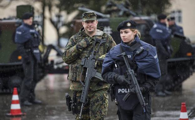 Agentes de policía alemanes.