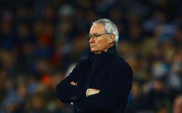 Claudio Ranieri, en el banquillo del Leicester. 