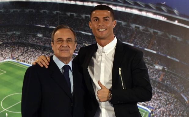 Florentino Pérez, junto a Cristiano Ronaldo.