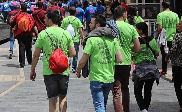 Las peñas dieron inicio a las fiestas de León.