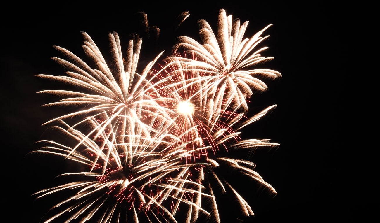 Las mejores imágenes de los fuegos artificiales de San Juan (I)
