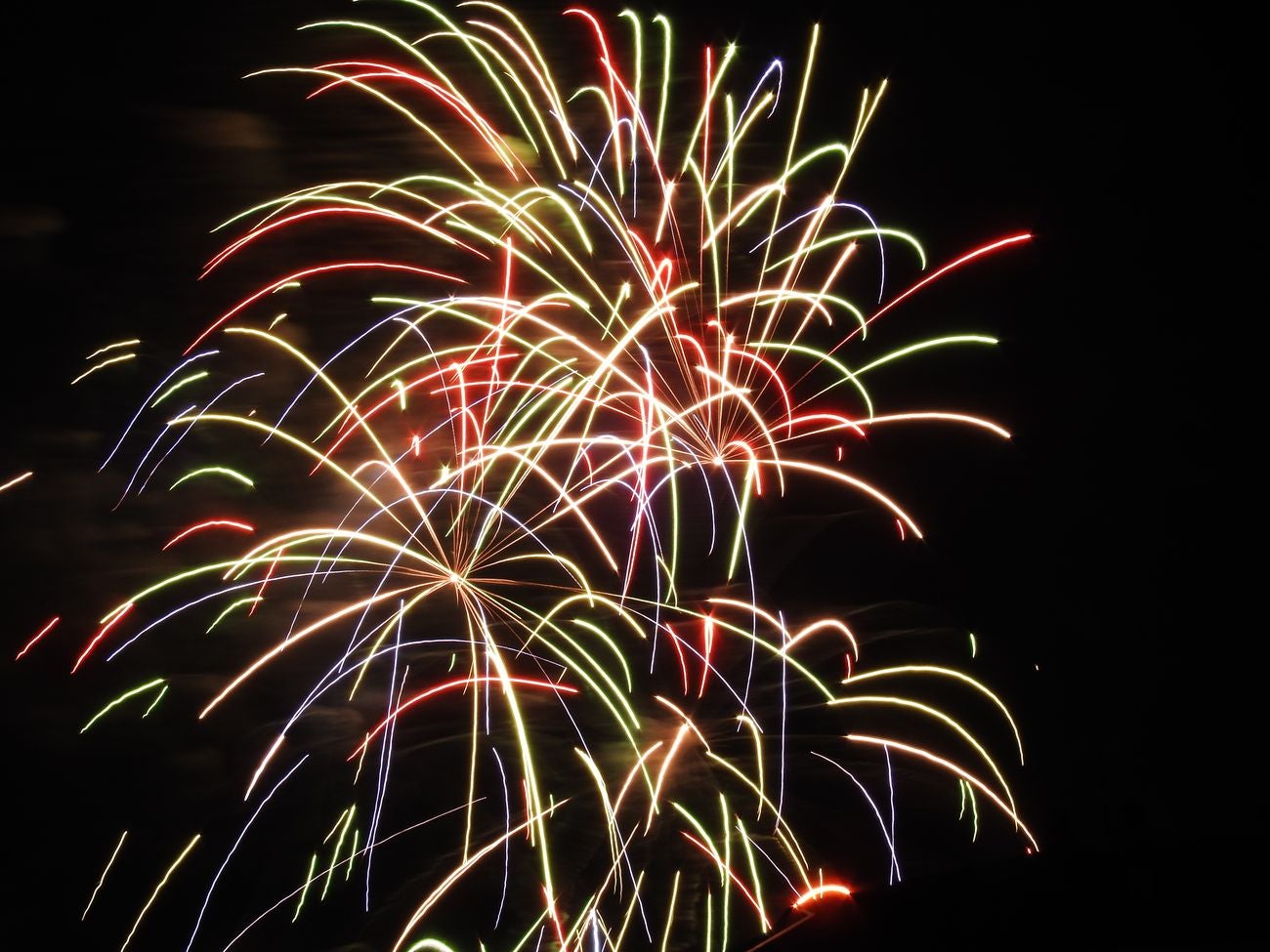 Las mejores imágenes de los fuegos artificiales de San Juan (I)
