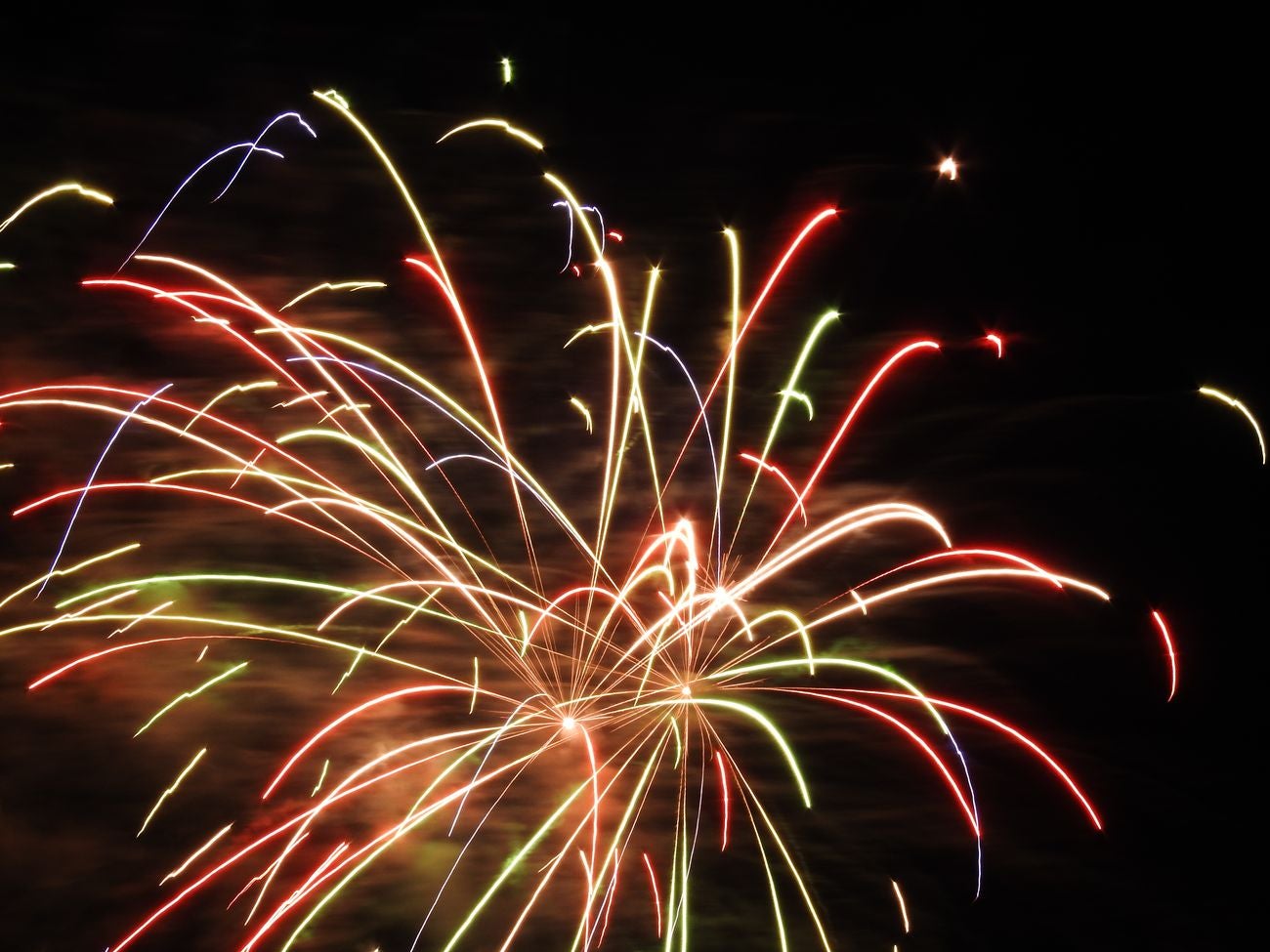 Las mejores imágenes de los fuegos artificiales de San Juan (I)