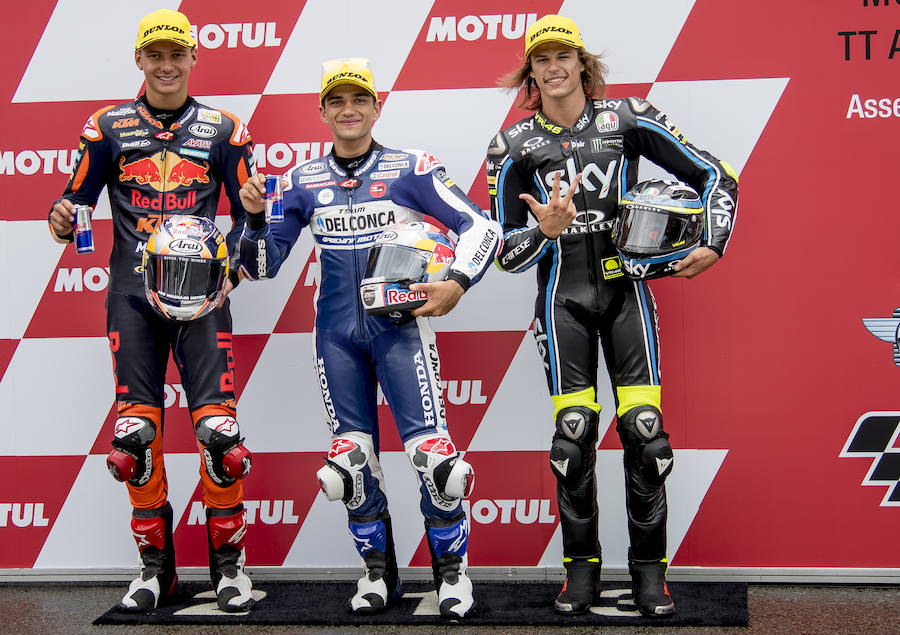 El Circuito de Assen acogió los entrenamientos clasificatorios del Gran Premio de Holanda de motociclismo.