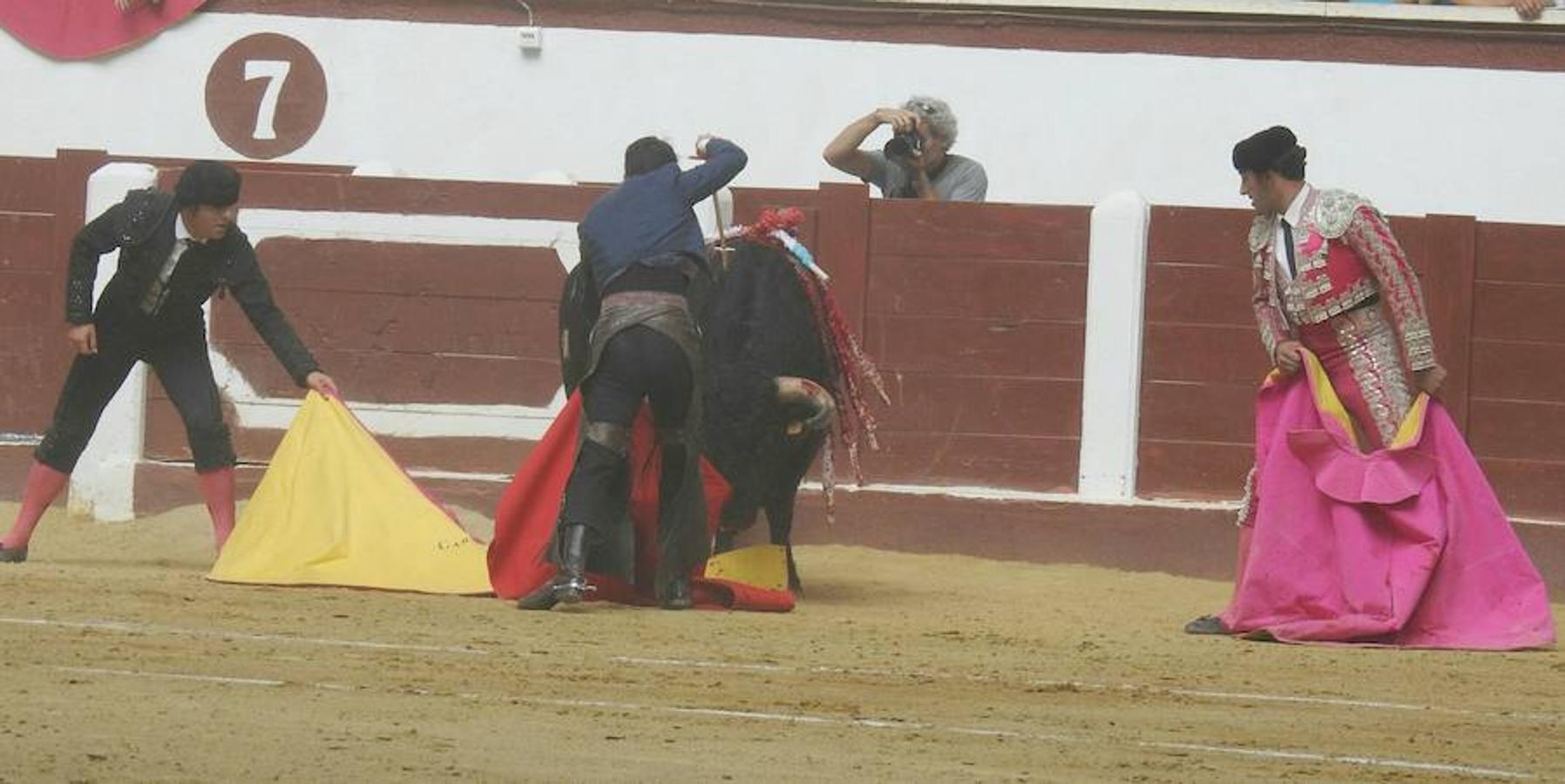 Las mejores imágenes de la corrida de rejones (I)