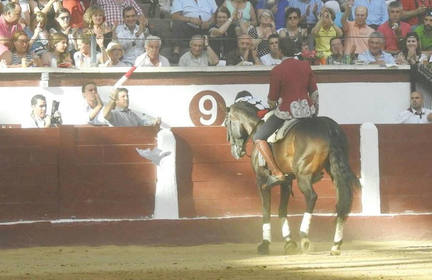 Las mejores imágenes de la corrida de rejones (I)