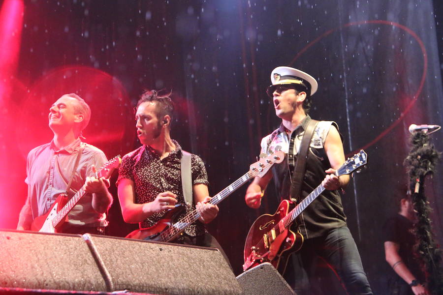 Loquillo encandila a León