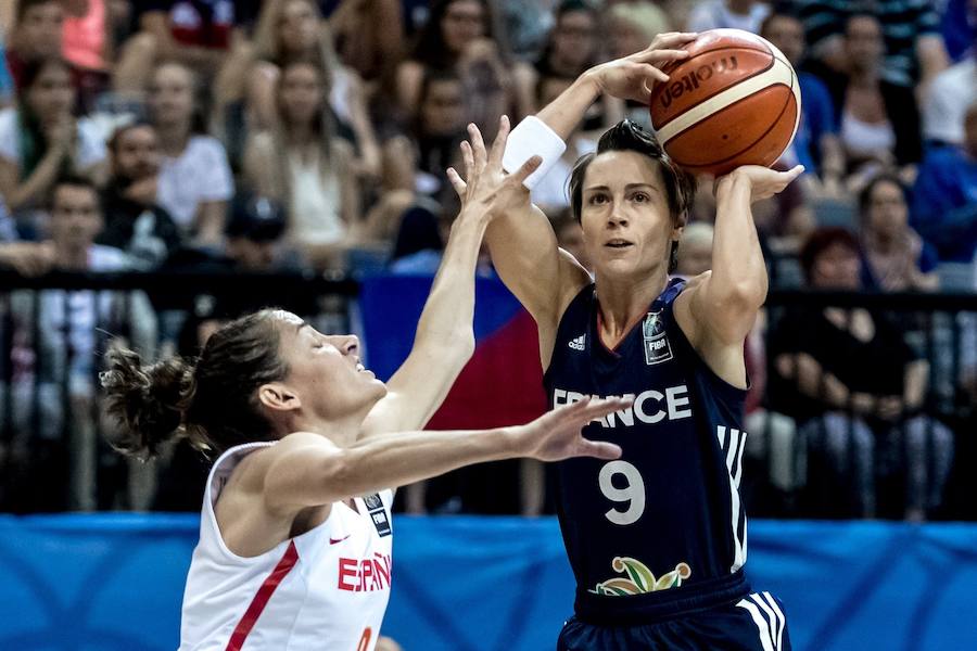 La selección española se impuso a Francia para proclamarse campeona de Europa de baloncesto en Praga.