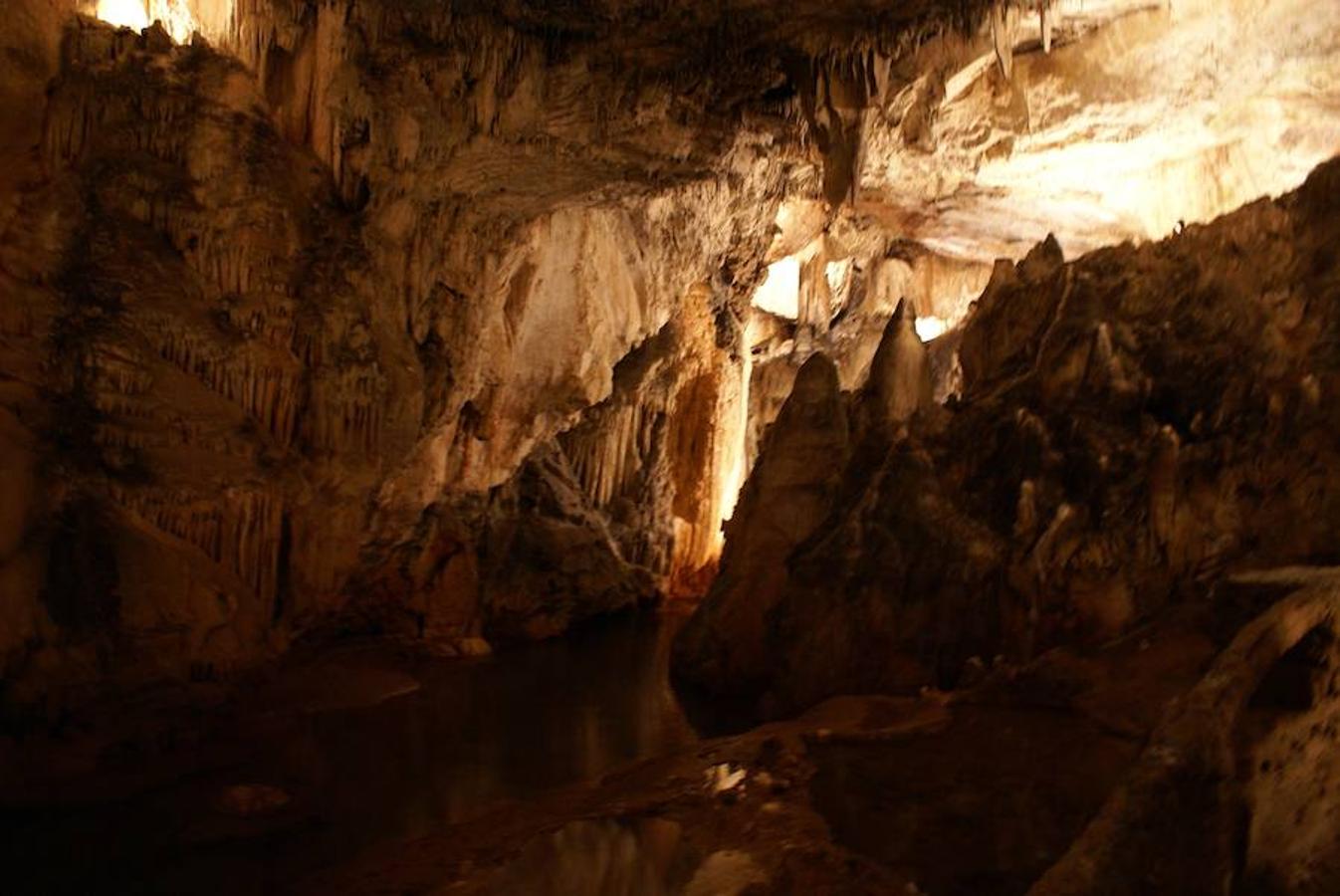 La Cueva de Valporquero, la joya leonesa