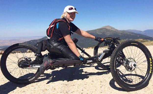 Gema Hassen-Bey, con la bicicleta robada.