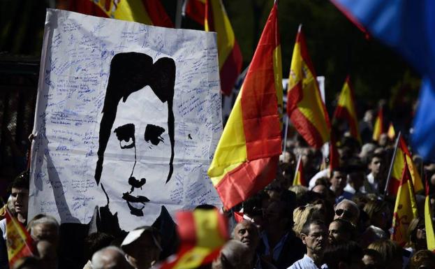 Manifestación en memoria de Miguel Ángel Blanco.