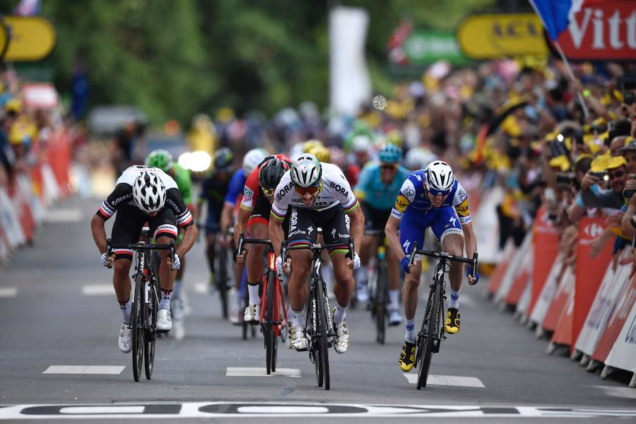 El ciclista eslovaco Peter Sagan se hizo con la victoria en el sprint final.
