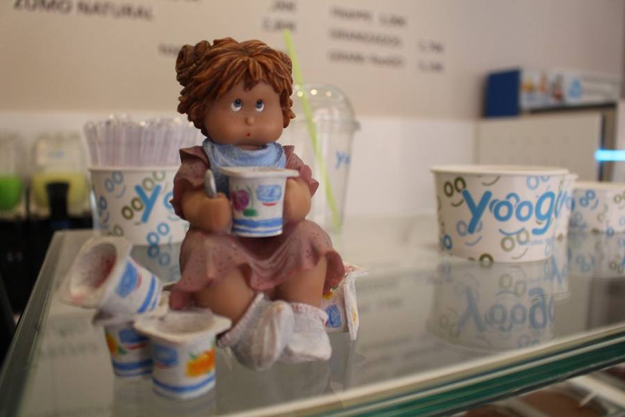 Saludable, refrescante y natural, sobre todo, natural. Y de León. Así es YooGO, la yogurtería de la Calle Ancha, 15 que enamora desde hace cinco años a leoneses y visitantes