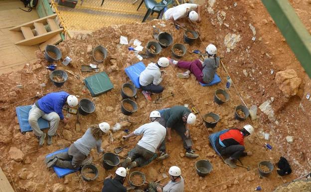 Imagen principal - Yacimientos de la sierra de Atapuerca. 