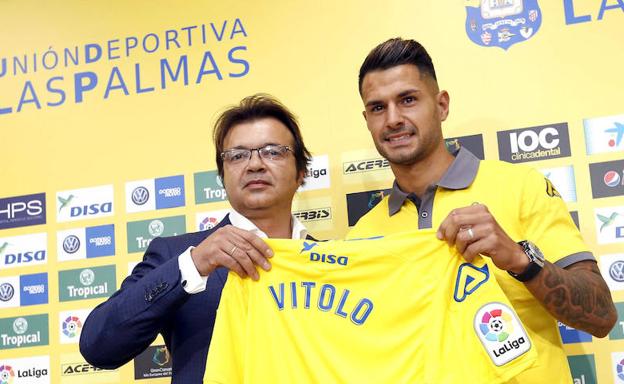 Vitolo, durante su presentación como nuevo jugador de la UD Las Palmas. 