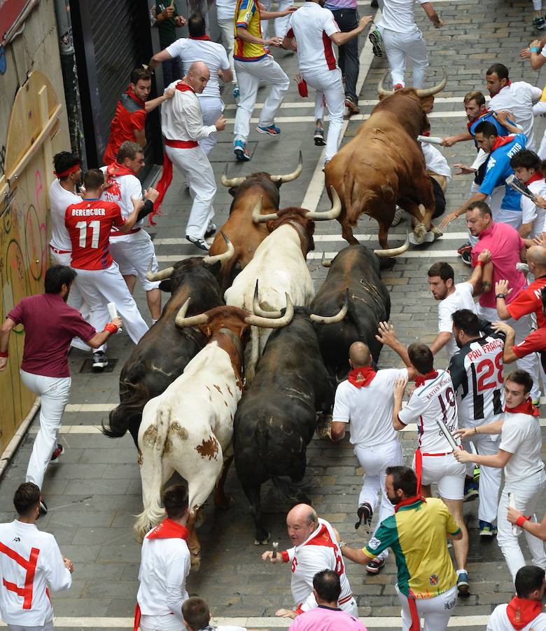 Los Nuñez del Cuvillo dejan dos heridos por asta de toro y seis contusionados.