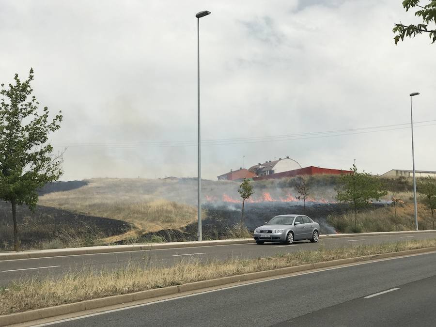 Imágenes del Incendio que amenazó el norte de León I