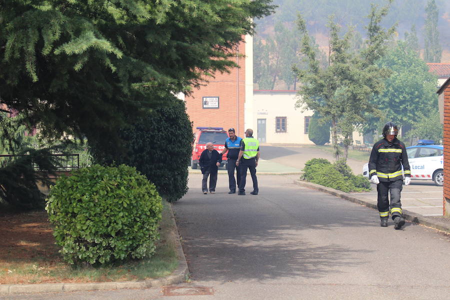 Imágenes del Incendio que amenazó el norte de León IV